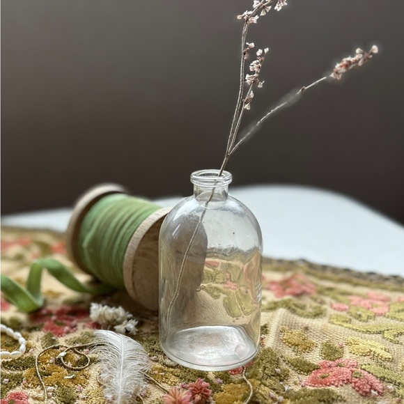 Antique Chemical Lab Apothecary Clear Glass Bottle - Picture 4 of 7